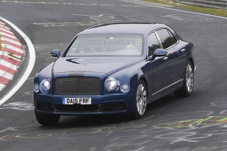 Xe sang Bentley Mulsanne ban nang cap bat moi ngo lo dien-Hinh-4